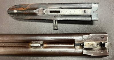 BOSS & CO 12 BORE HAMMERGUN 29 3/4” CYL/IC FINE DAMASCUS BARRELS NICLEY FIGURED WOOD WITH IDEAL MODERN DIMENSIONS CASED ORIGINALLY BUILT IN 1862 - Image 20 of 23