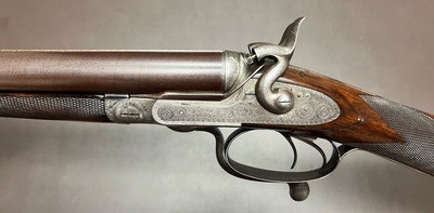 BOSS & CO 12 BORE HAMMERGUN 29 3/4” CYL/IC FINE DAMASCUS BARRELS NICLEY FIGURED WOOD WITH IDEAL MODERN DIMENSIONS CASED ORIGINALLY BUILT IN 1862 - Image 3 of 23