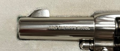 PRESENTATION CASED 3RD GEN COLT SAA SHERIFFS MODEL DUAL CYLINDER .44 SPECIAL/.44-40 UNFIRED AS NEW CONDITION - Image 7 of 11