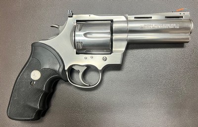 COLT ANACONDA .44 MAGNUM 4” BARREL BLUE COLT CASE WITH ALL PAPERWORK BUILT IN 1992 - Image 3 of 9