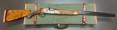 CHARLES DALY LIGHTWEIGHT 28GA O/U 26 1/4” IC/IM BARRELS 5LBS 8OZ FIGURED WOOD STUNNING SMALLBORE FRENCH FITTED CASE BUILT IN 1950 - Image 2 of 25