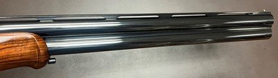 CAESAR GUERINI MAGNUS LIGHT 12GA 26” BARRELS GOLD GAME SCENE & SCROLL ENGRAVED ACTION 6LBS 2OZ STUNNING LIGHTWEIGHT O/U CASED BUILT IN 2007 - Image 10 of 23