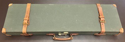 CAESAR GUERINI MAGNUS LIGHT 12GA 26” BARRELS GOLD GAME SCENE & SCROLL ENGRAVED ACTION 6LBS 2OZ STUNNING LIGHTWEIGHT O/U CASED BUILT IN 2007 - Image 20 of 23