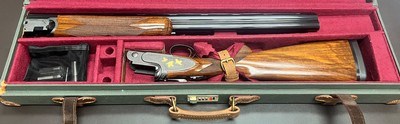CAESAR GUERINI MAGNUS LIGHT 12GA 26” BARRELS GOLD GAME SCENE & SCROLL ENGRAVED ACTION 6LBS 2OZ STUNNING LIGHTWEIGHT O/U CASED BUILT IN 2007 - Image 19 of 23