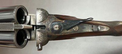 AUGUSTE FRANCOTTE VL&D NEW YORK RETAILED MODEL 14E LIGHTWEIGHT (5LBS 15OZ) 12GA BOXLOCK EJECTOR 26” IC/LM BARRELS FIGURED WOOD BUILT IN 1934 - Image 4 of 20
