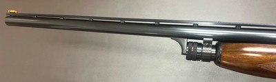 ITHACA M37 20GA FEATHERLIGHT DELUXE SUPREME TWO BARREL SET 24” IC & 26” SLUG BARREL STUNNING HAND CHECKERED WOOD FINE ORIGINAL CONDITION BUILT 1972 - Image 11 of 20