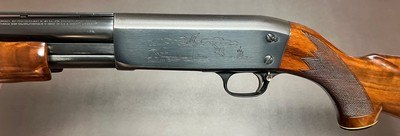 ITHACA M37 20GA FEATHERLIGHT DELUXE SUPREME TWO BARREL SET 26” IC/26” MOD VENT RIB BARRELS STUNNING WOOD FINE ORIGINAL CONDITION BUILT IN 1968 - Image 4 of 20