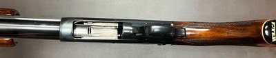 ITHACA M37 20GA FEATHERLIGHT DELUXE SUPREME TWO BARREL SET 26” IC/26” MOD VENT RIB BARRELS STUNNING WOOD FINE ORIGINAL CONDITION BUILT IN 1968 - Image 7 of 20