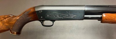 ITHACA M37 20GA FEATHERLIGHT DELUXE SUPREME TWO BARREL SET 26” IC/26” MOD VENT RIB BARRELS STUNNING WOOD FINE ORIGINAL CONDITION BUILT IN 1968 - Image 2 of 20