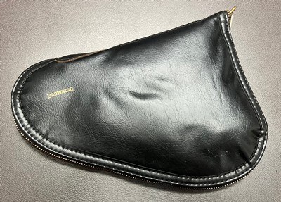 PRISTINE ORIGINAL CONDITION BROWNING HI POWER T SERIES 9MM PISTOL THREE MAGAZINES, ORIGINAL POUCH, & OWNERS MANUAL BUILT IN 1969 - Image 9 of 9
