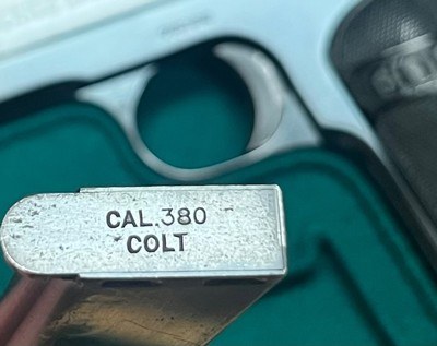 COLT 1908 .380 ACP FRENCH FITTED PRESENTATION CASE EXTRA THREADED BARREL FINE ORIGINAL CONDITION BUILT IN 1924 - Image 8 of 10