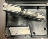 AMT BACKUP LARGE FRAME 40 S&W DAO TWO ORIGINAL MAGAZINES EXCELLENT CONDITION ORIGINAL BOX RARE PISTOL - Image 4 of 7