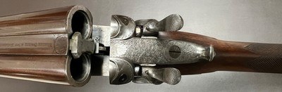 ANTIQUE WILLIAM POWELL & SON 20 BORE BAR IN WOOD HAMMERGUN 29” FINE DAMASCUS CYL/CYL BARRELS ABSOLUTELY STUNNING SMALLBORE HAMMERGUN BUILT IN 1876 - Image 4 of 23