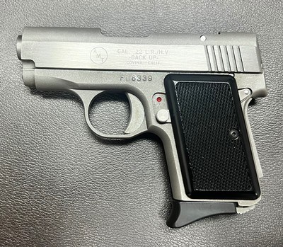 AMT BACKUP .22LR 2.5” BARREL EXCELLENT BORE HARD TO FIND CALIBERIN EXCELLENT ORIGINAL CONDITION - Image 3 of 7