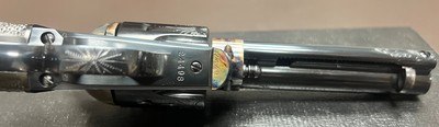 NIB UNFIRED US FIRE ARMS MFG CO (USFA) SAA.45 COLT FACTORY ARMORY A ENGRAVING BY DENNIS KIES STUNNING 24XXX SN USA BUILT REVOLVER - Image 8 of 15