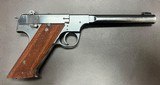 HI-STANDARD MODEL H-D MILITARY .22LR PISTOL 6.7” HEAVY BARREL TWO TEN ROUND MAGAZINES CLASSIC RIMFIRE TARGET PISTOL BUILT IN 1946 - Image 2 of 8