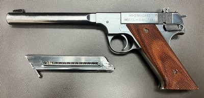 HI-STANDARD MODEL H-D MILITARY .22LR PISTOL 6.7” HEAVY BARREL TWO TEN ROUND MAGAZINES CLASSIC RIMFIRE TARGET PISTOL BUILT IN 1946 - Image 1 of 8