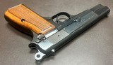 T SERIES BROWNING HI POWER 9MM PISTOL 4.65” BARREL EXCELLENT BORE TWO MAGAZINES FINE ORIGINAL CONDITION BUILT IN 1967 - Image 5 of 7
