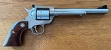 LIPSEYS EXCLUSIVE RUGER SINGLE SEVEN STAINLESS .327 FEDERAL MAGNUM 7.5” BARREL EXCELLENT CONDITION WITH BOX & PAPERWORK BUILT IN 2018 - Image 2 of 9
