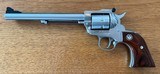 LIPSEYS EXCLUSIVE RUGER SINGLE SEVEN STAINLESS .327 FEDERAL MAGNUM 7.5” BARREL EXCELLENT CONDITION WITH BOX & PAPERWORK BUILT IN 2018 - Image 3 of 9