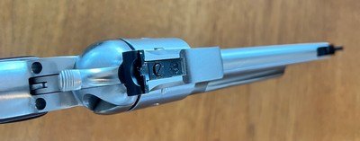 LIPSEYS EXCLUSIVE RUGER SINGLE SEVEN STAINLESS .327 FEDERAL MAGNUM 7.5” BARREL EXCELLENT CONDITION WITH BOX & PAPERWORK BUILT IN 2018 - Image 4 of 9