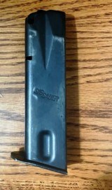 Sig Sauer P226 9mm 15 Round Factory Magazine - Several magazines are avalable