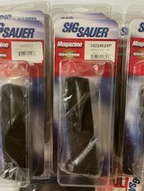 Sig Sauer P228 / P229 9mm 13 Round Magazines & Sig Sauer P229 357Sig / 40 S&W 12 Round Magazines - Several Factory Magazines available - 2 of 4