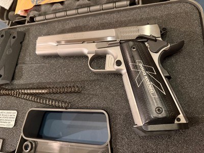 Smith and Wesson Doug Koenig 1911 .38 Super - Image 1 of 6