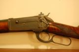 WINCHESTER MODEL 1886 SPECIAL ORDER LIGHTWEIGHT SEMI DELUXE SHORT RIFLE - 2 of 12