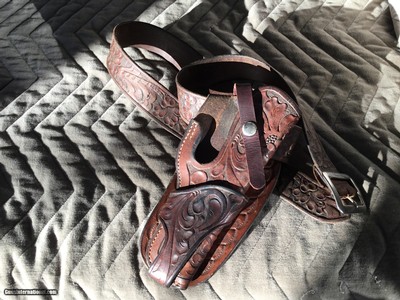 Lawrence floral carved 1911 Commander rig