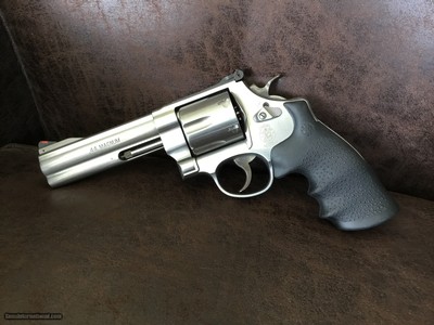 Smith & Wesson Model 629-6, 5” .44 Magnum revolver