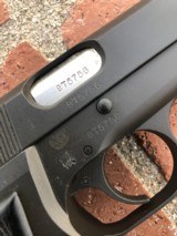 No 2 MK 1* / BROWNING FN 9MM HP INGLIS CANADA. - 2 of 10