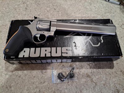Taurus Raging Hornet 22 Hornet 10