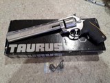 Taurus Raging Hornet 22 Hornet 10