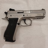 SAR USA K2 45C PISTOL 45 ACP 4.2 IN. STAINLESS 13 RD, 4 mags, 2 Holsters, Boyt Case: Great Condtion! - 3 of 13