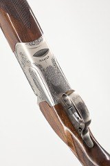Left Hand like new Caesar Guerini Invictus I Sporting, Adj. Comb 12 Ga, 32