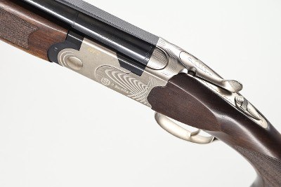 Left handed Beretta 686E Multi Choke, 12 Ga, 30