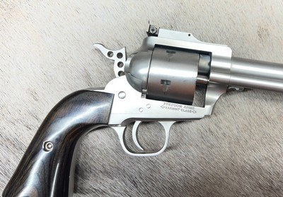Freedom Arms Model 83 in 22LR - Image 9 of 15