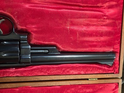 Smith&Wesson Model 29-2 in Presentation Box - Image 4 of 6