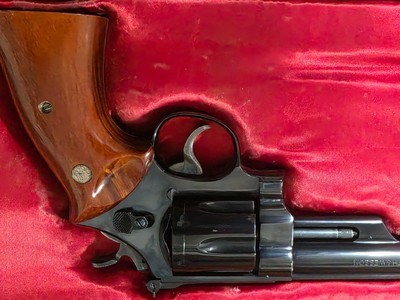 Smith&Wesson Model 29-2 in Presentation Box - Image 3 of 6