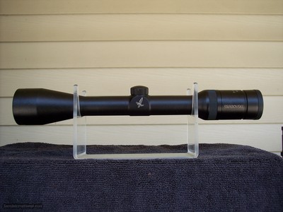 Swarovski Habicht 3 10x42mm Rifle Scope
Austria
Plex Reticle Nice