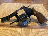 Mint Smith & Wesson model 15-4 .38 special with original box! - 3 of 8