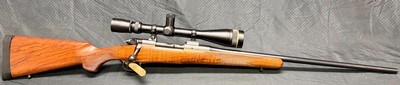 EXCELLENT DAKOTA ARMS 76 270 WIN WITH LEUPOLD VX-lll 6.5-20-40 - Image 1 of 13