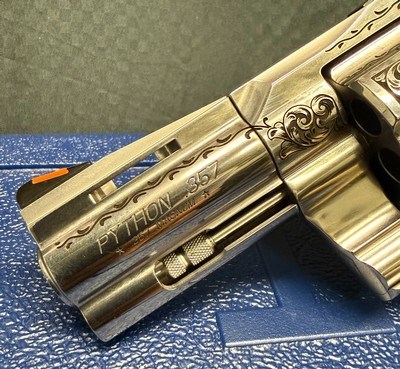 COLT PYTHON TYLER GUN WORKS PREMIER ENGRAVED STAG GRIPS 3