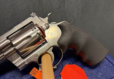 NEW COLT ANACONDA 44 Mag 6 Inch - Image 8 of 11