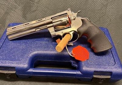 NEW COLT ANACONDA 44 Mag 6 Inch - Image 3 of 11