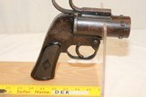WW II 37 MM Flare gun by EVCC dated 1942. - 6 of 7