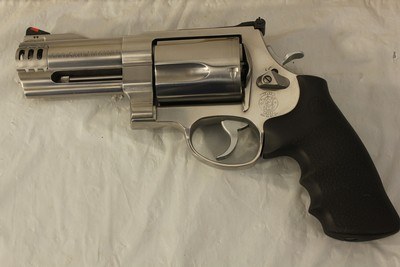 S&W Model 500 Magnum Revolver