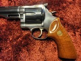 DAN WESSON 44V MAGNUM - 11 of 15