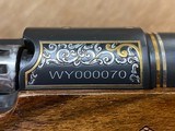 FREE SAFARI - NEW WEATHERBY MARK V WYOMING GOLD COMMEMORATIVE LIMITED EDITION RIFLE NO. 70 OF 200 W/ LEATHER CASE - 7 of 25